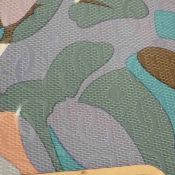 Guess Wristlet/ Clutch/ Purse Vegan Colorful Abstract Print - Picture 5 of 7